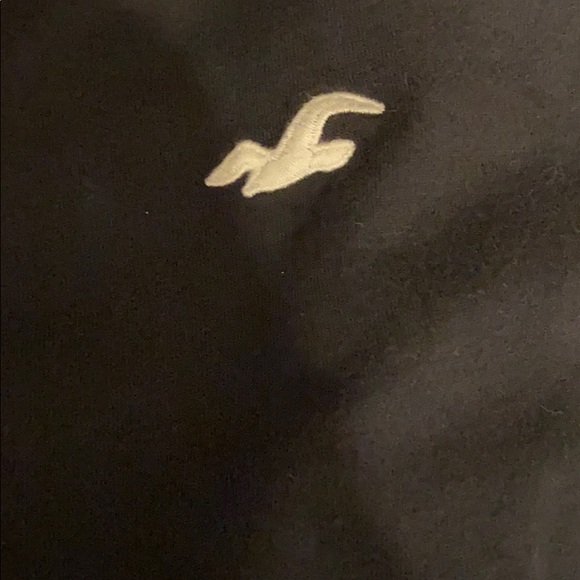 Hollister t - Picture 2 of 3